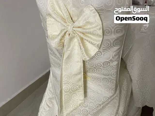 اقمشة كراسي الأفراح والمناسبات مستعمله نظيفه لون بيج