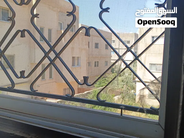 مطلوب شبابيك المنيوم لون بني