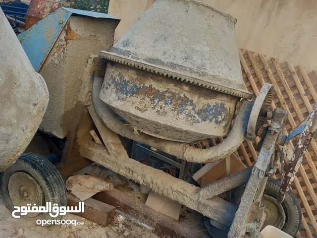 معدات بناء