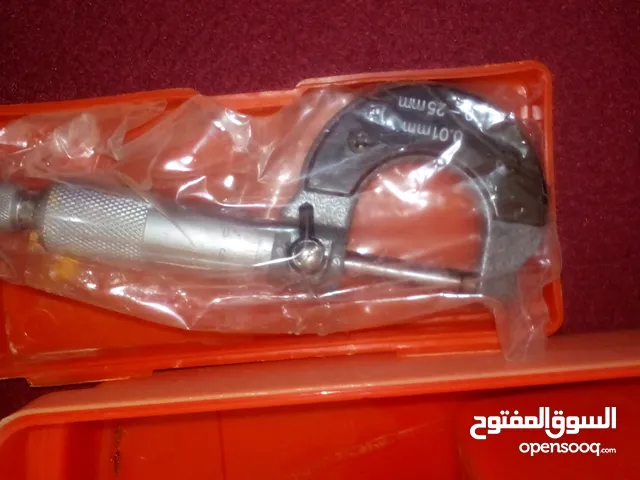 Caliber /مايكروميتر الماني 0-25 ملم دقة 0.02 ملم جديد ب للبيع بالحبة 5 دنانير فقط او 13 قطعه ب 55