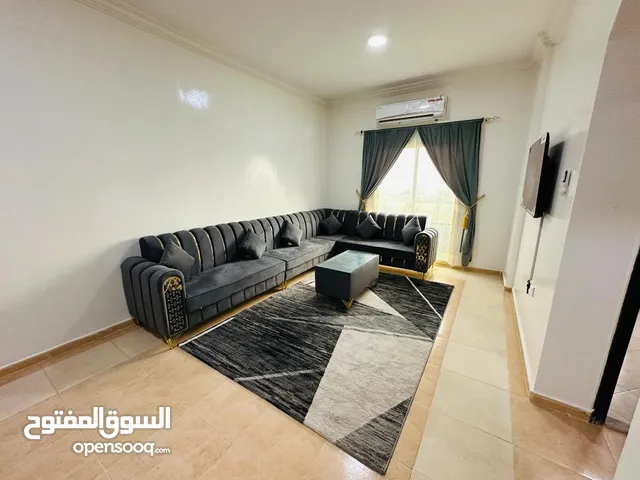 F3 / قريب من اسواق المبارك - غرفتين وصالة - ايجار شهري - شامل - مفروش فرش نظيف - موقع حيوي - 2 حمام