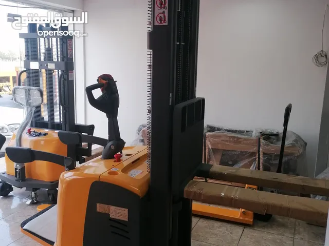 Full-Electric Stacker (Mini Forklift)