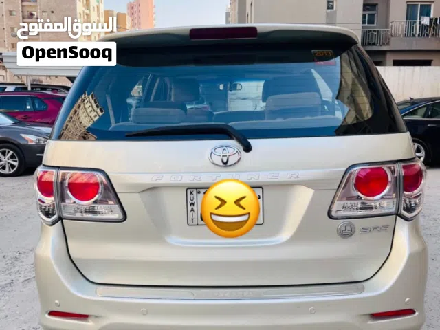 2013Toyota Fortuner SR5 SUV with Japanese Specs 7 Seats Full Options