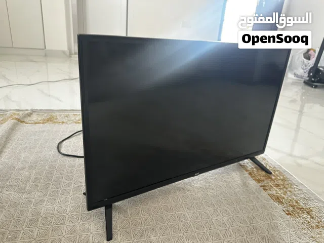 شاشه مستعمله ما فيها ولا شي مب مستعمله وايد تقريبا حدود الثلاث اشهر