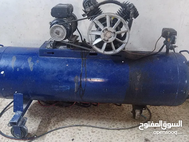 كومبرسر هوا شغال على الفحص 250 لتر بسعر 160 دينار