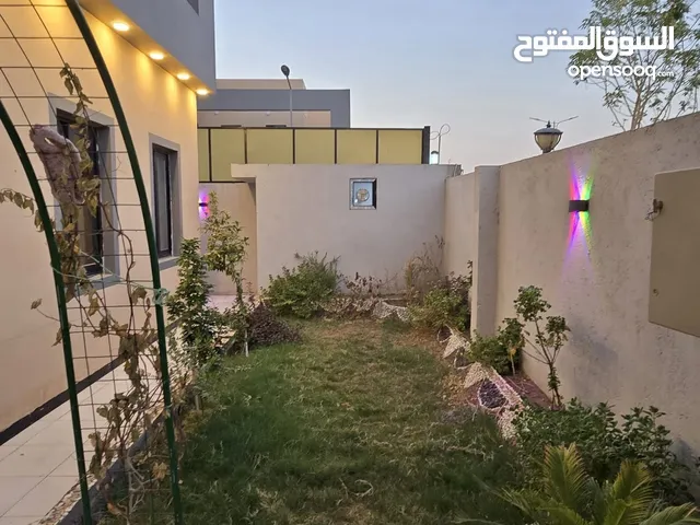 300 m2 5 Bedrooms Villa for Sale in Najaf Princesses Residential Complex