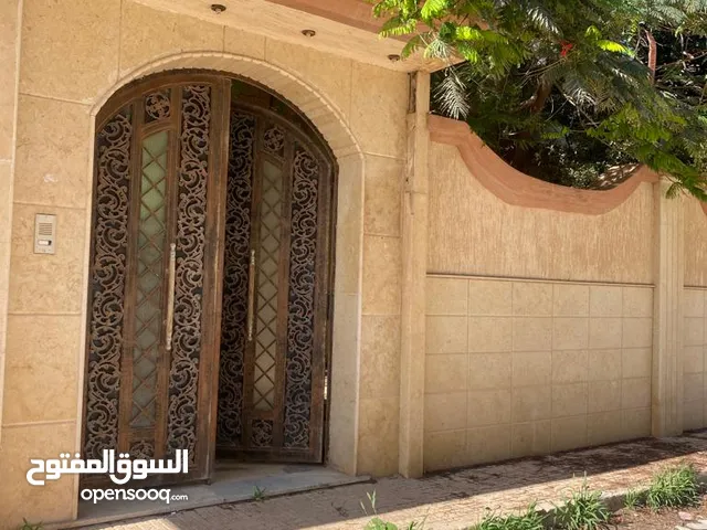 250 m2 3 Bedrooms Villa for Rent in Benghazi Tabalino