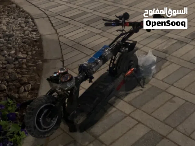 Very powerful scooter with long km range 2 battery’s adults scooter with 2400w both motors 48v