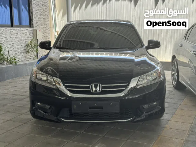 2015 هوندا اكورد Limited