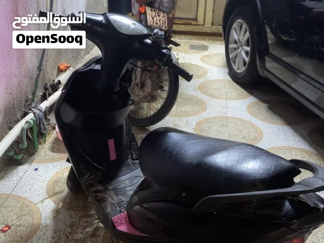 ماكس عدلة للبيع