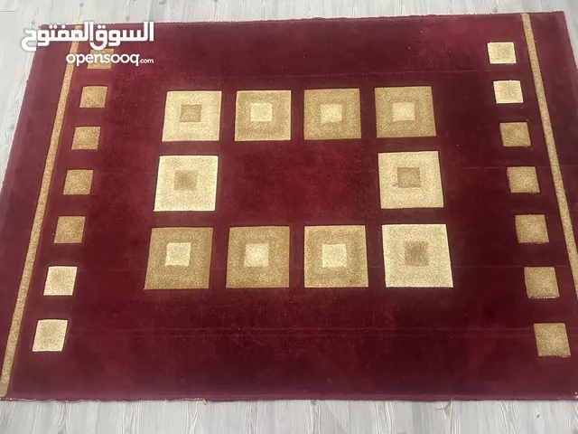 سجاده نضيفه 160×220 السعر 5 دينار