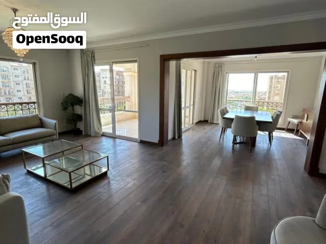 165 m2 3 Bedrooms Apartments for Sale in Cairo Fifth Settlement