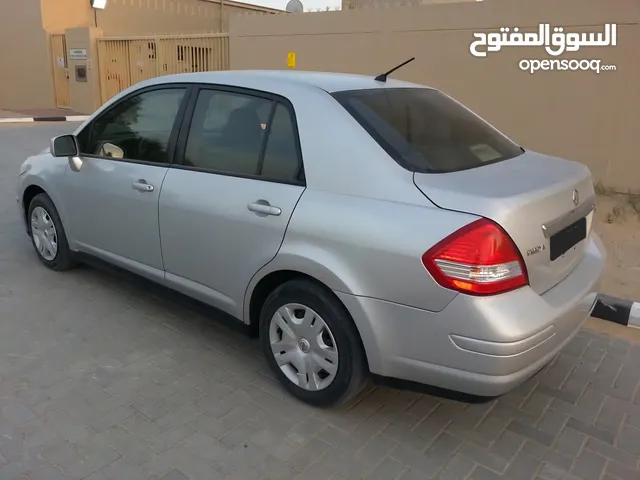 NIISSAN TIDA 2011 SILVER VERY GOOD CONDITION