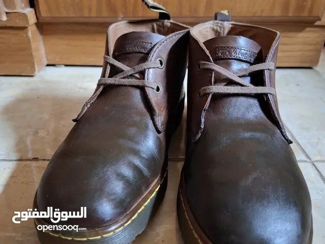 desert boots dr.martens حذاء جلد طبيعي