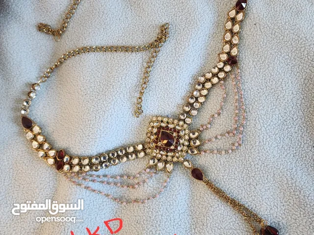 Woman artificial jewellery set