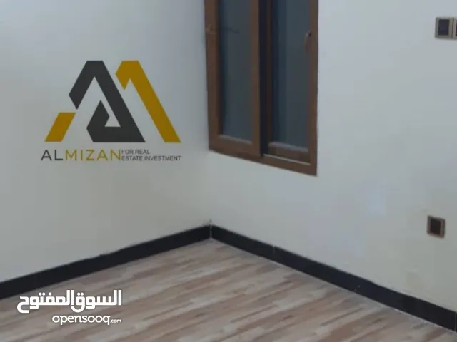 100m2 4 Bedrooms Townhouse for Rent in Basra Al Mudaraa