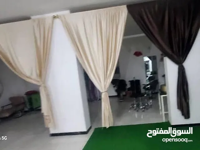 ستائر مستخدم نظيف جدا جدا متوفر عده ألوان حجم كبير