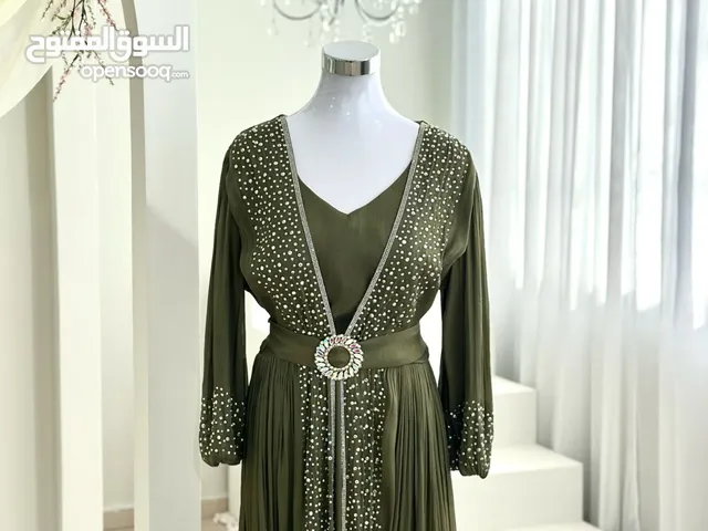 فستان جددديد ملبوس 3 ساعات فقط للبيع