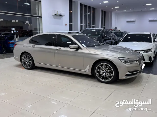 BMW 730Li 2018 (Gold)