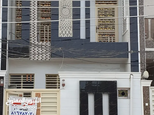 100 m2 3 Bedrooms Townhouse for Sale in Najaf Al Jamaa