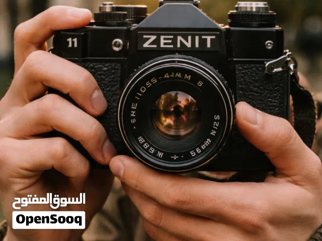 للبيع كاميرا Zenit TTL كلاسيكية - حالة ممتازة لهواة التصوير الأفلام.