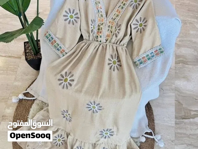 ملابس نسائية متوفر توصيل