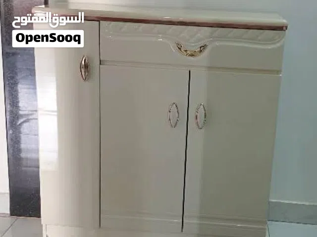 مدخل أحدية مستعمل لي مدة سنه ونص عيب لا مدخل نضيف ماشاء الله تعال شوف وتفرج بي عينك