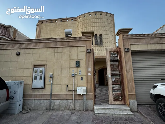 450 m2 More than 6 bedrooms Villa for Sale in Al Riyadh Badr