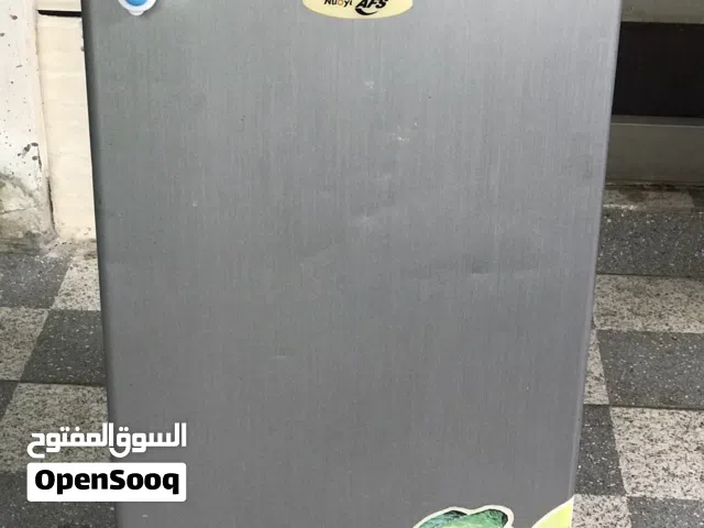 ثلاجة مكتبية