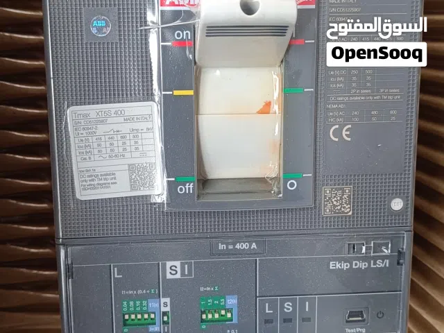 قواطع دوائر كهرباء 3 فاز جديد