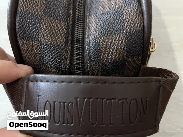 شنطة يد محمولة ( لويس فيتون )