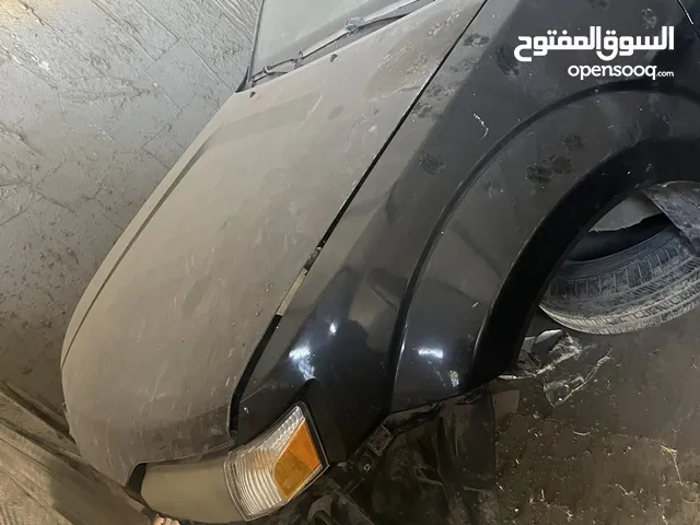 سيارة ايسوزو اكسيوم موديل 2004 سكراب او قطع Isuzu Axiom
