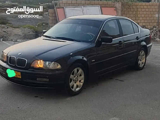 بي ام دبليو 328i اسود 2800 سي سي