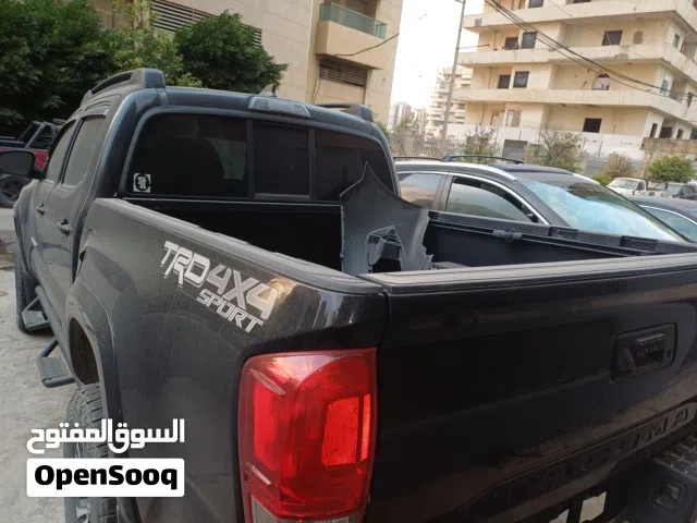 2017 تويوتا تاكوما SR