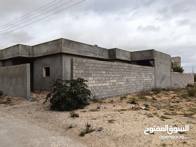220 m2 5 Bedrooms Townhouse for Sale in Tripoli Tajura