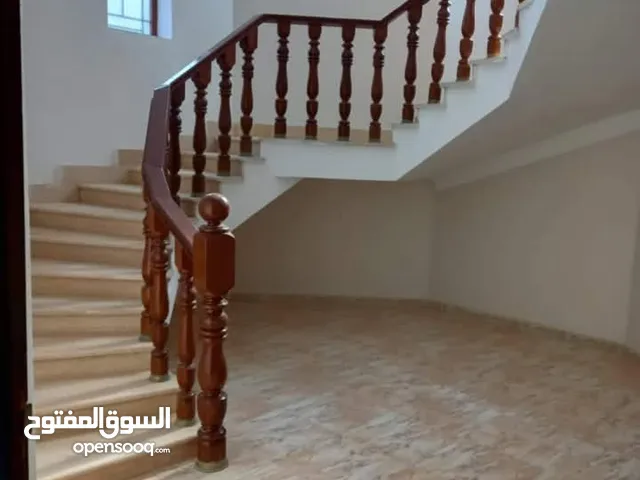 500 m2 5 Bedrooms Villa for Rent in Tripoli Al-Sabaa