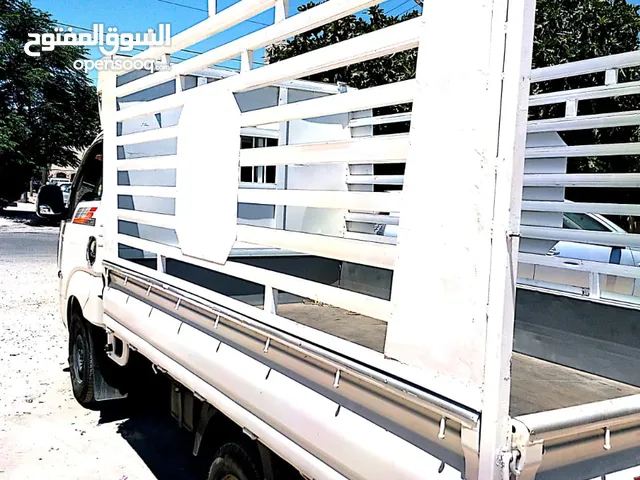 بكب كيا بنجو 2016 بحالة ممتازة استعمال قليل مع صندوق راكب فحص كامل للبيع كاش فقط