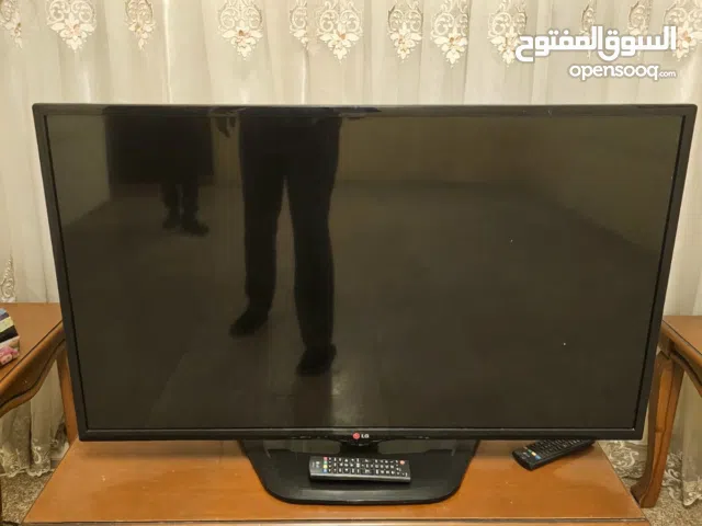 LG LCD 42 inch TV in Baghdad