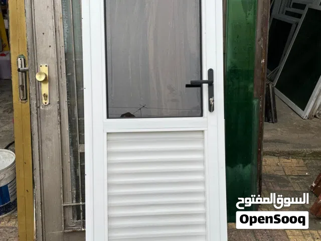 أبواب المنيوم مستعمل