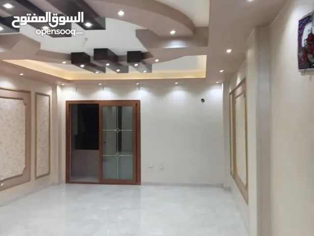 شقه للبيع 138