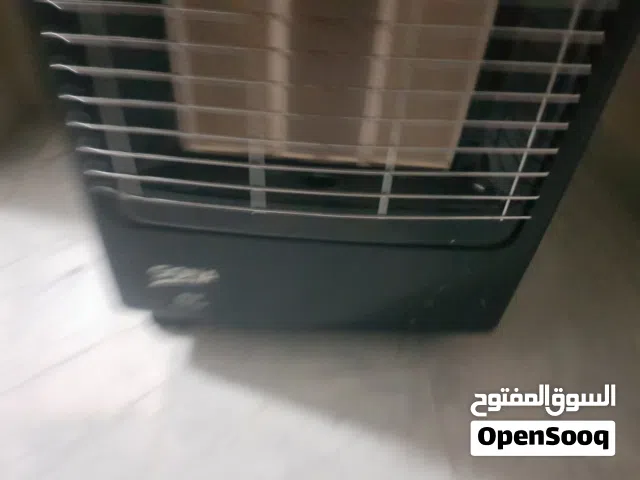صوبة غاز ثلاث شعلات صناعة ايطالة عالية الجودة بسعر مناسب حالتها جيدة جدا لا تحتاج أي نوع من الصيانة.