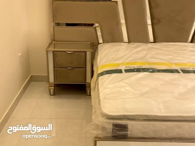غرفة نوم شبه جديدة استخدام 4اشهر فقط بسعر مناسب