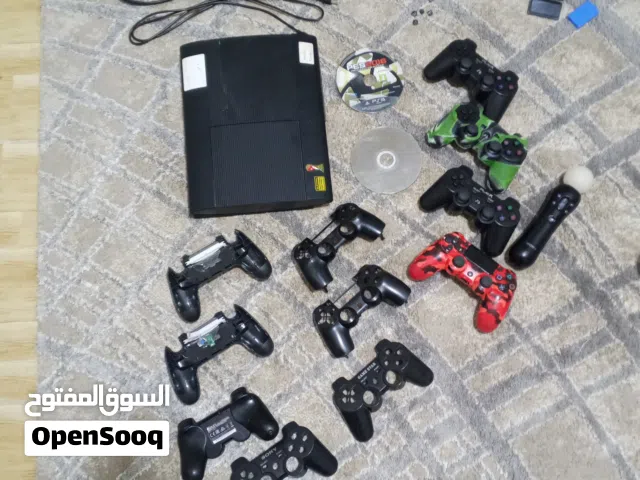 بلايستيشن 3 سوبر سليم مع 4ايادي ثلاث لل3 وحدة لل4 ومع قطع غيار كثييير وسيديين هدية
