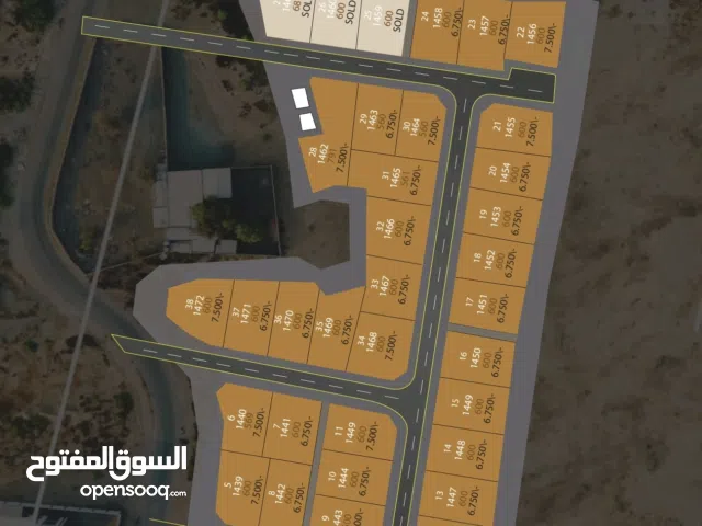 أراضي سكنية بالقرب من الشاطئ في صحم