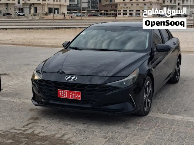 2022 هيونداي النترا Standard