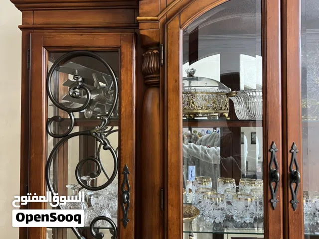 بوفيه بحاله ممتازه