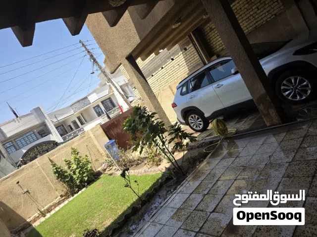 بيت كلاسيكي مميز للبيع في شهداء البياع 300 (12×25) شارع عريض مؤثث جاهز للسكن أو استثمار