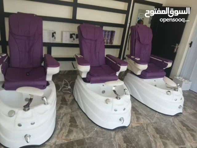 كراسي بوديكير مناكير ومصاج وجاكوزي