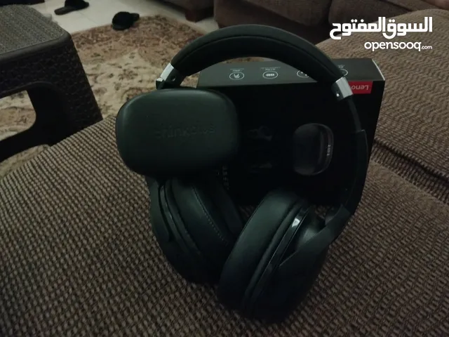 سماعة لينوفو نضيفه مافيه شي معه الكارتون و هديه مني سماعة رأس مريح و نضيف عرض لفتره محدوده