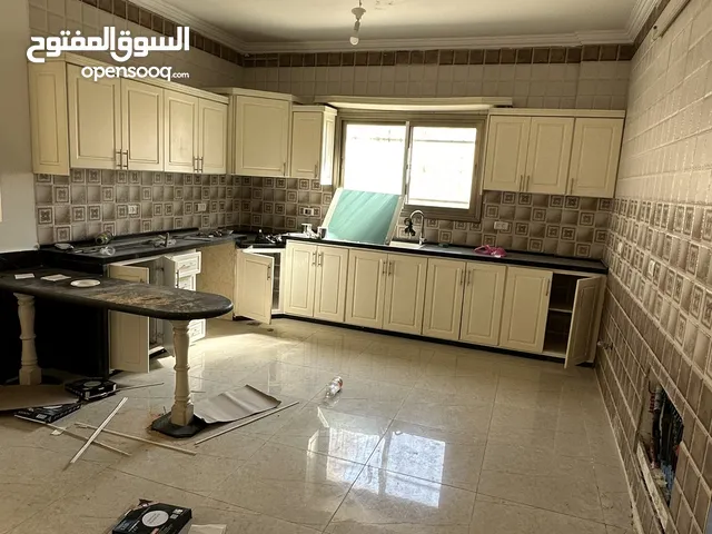 شقة مشطبة للبيع شارع السكة